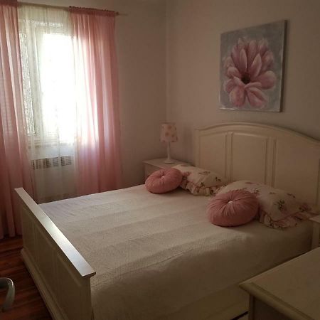 Cozy Apartment In Rovinj Exterior foto